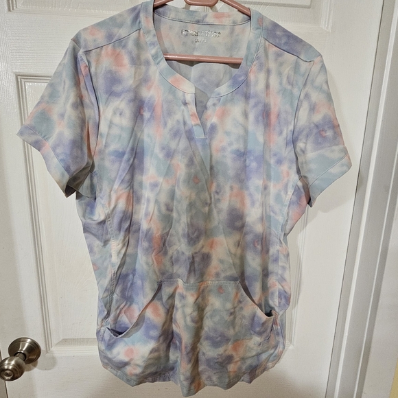 💝3/20$ Tie dye XL scrub top - Picture 2 of 2